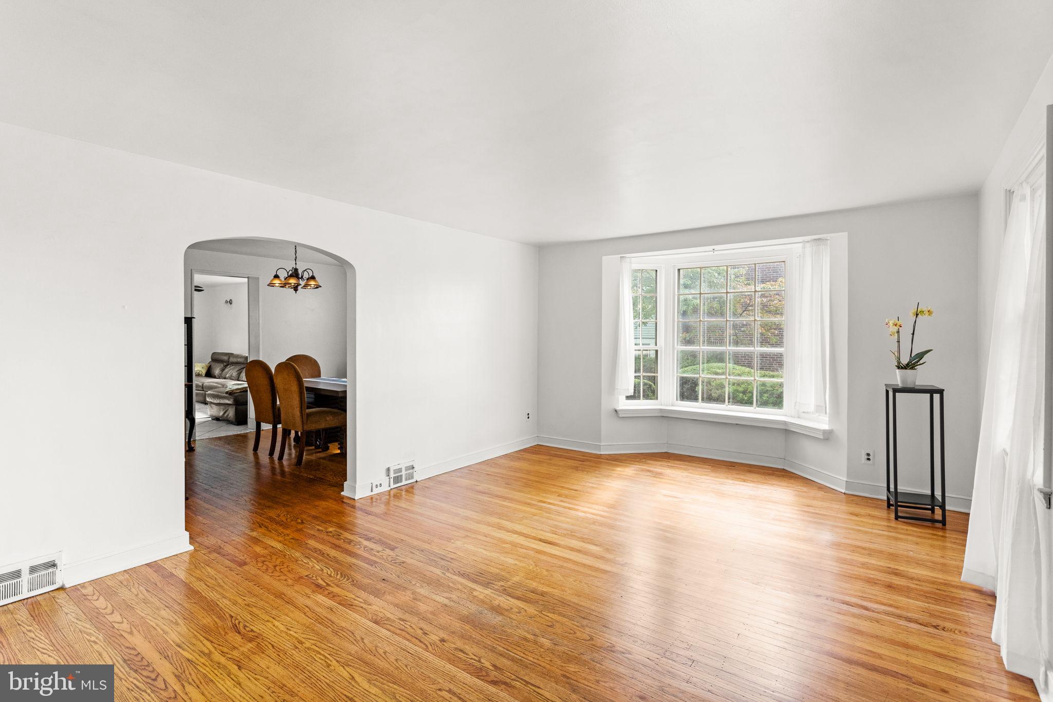 33 Dewey Rd