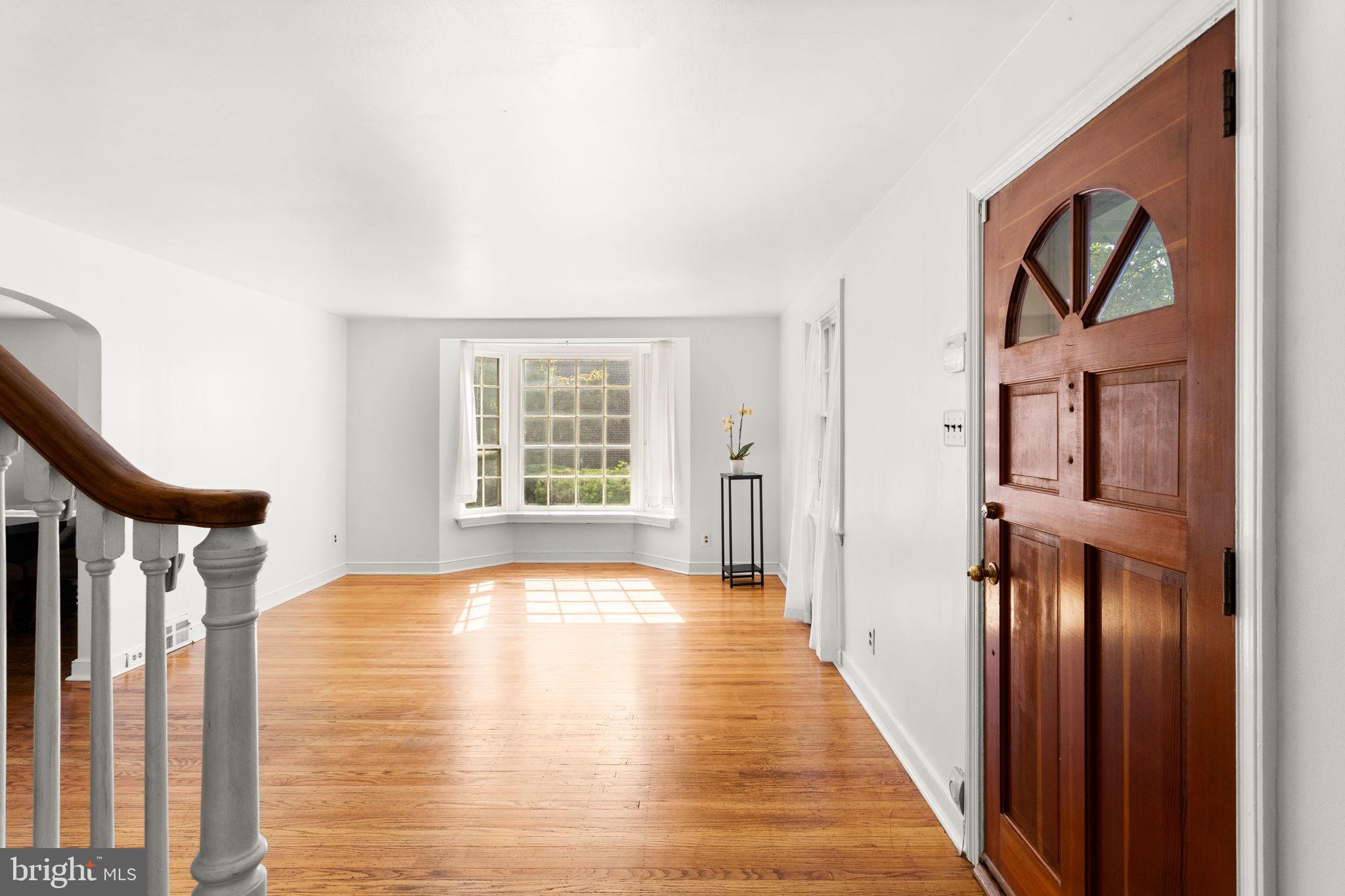 33 Dewey Rd