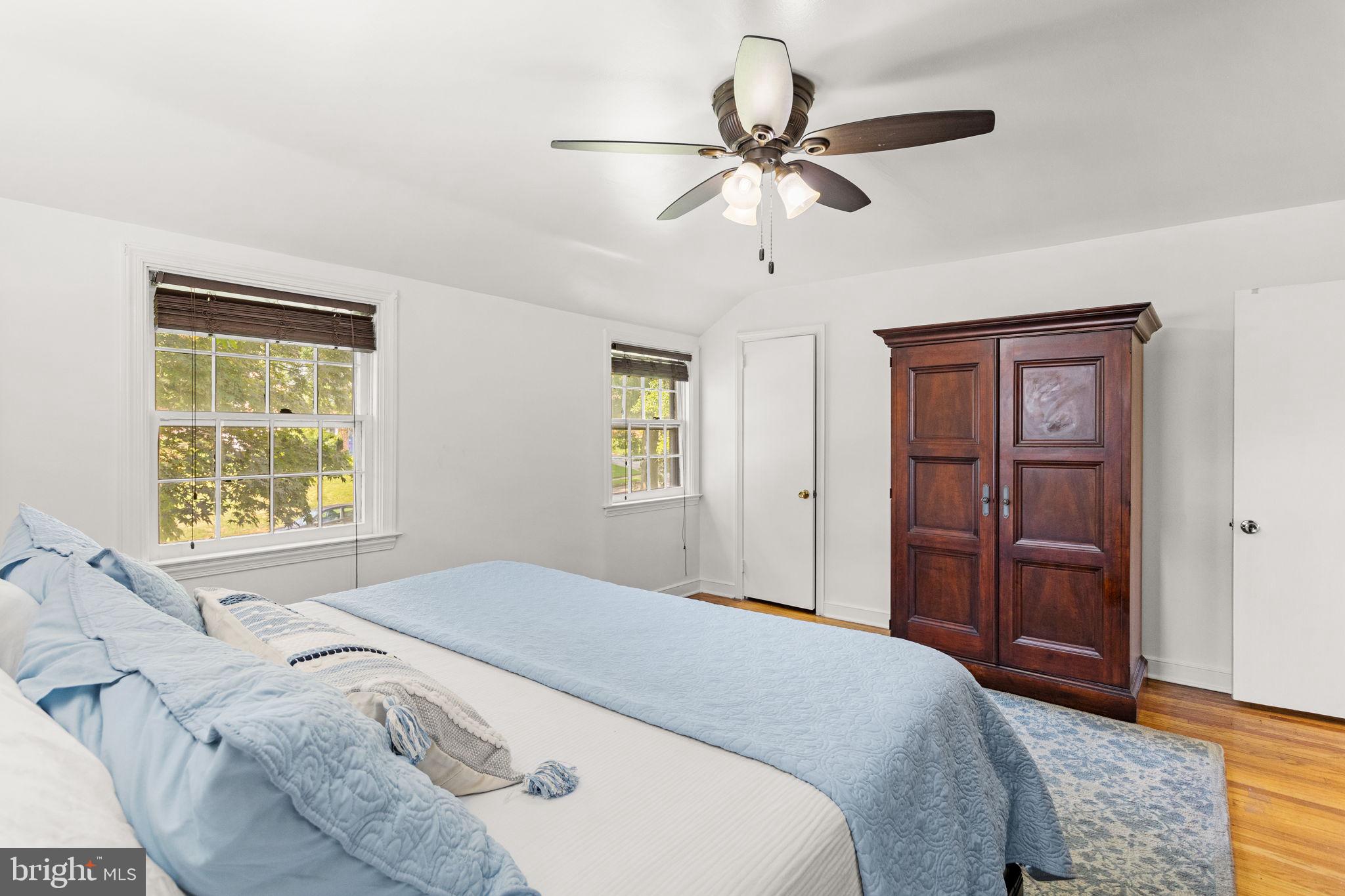 33 Dewey Rd