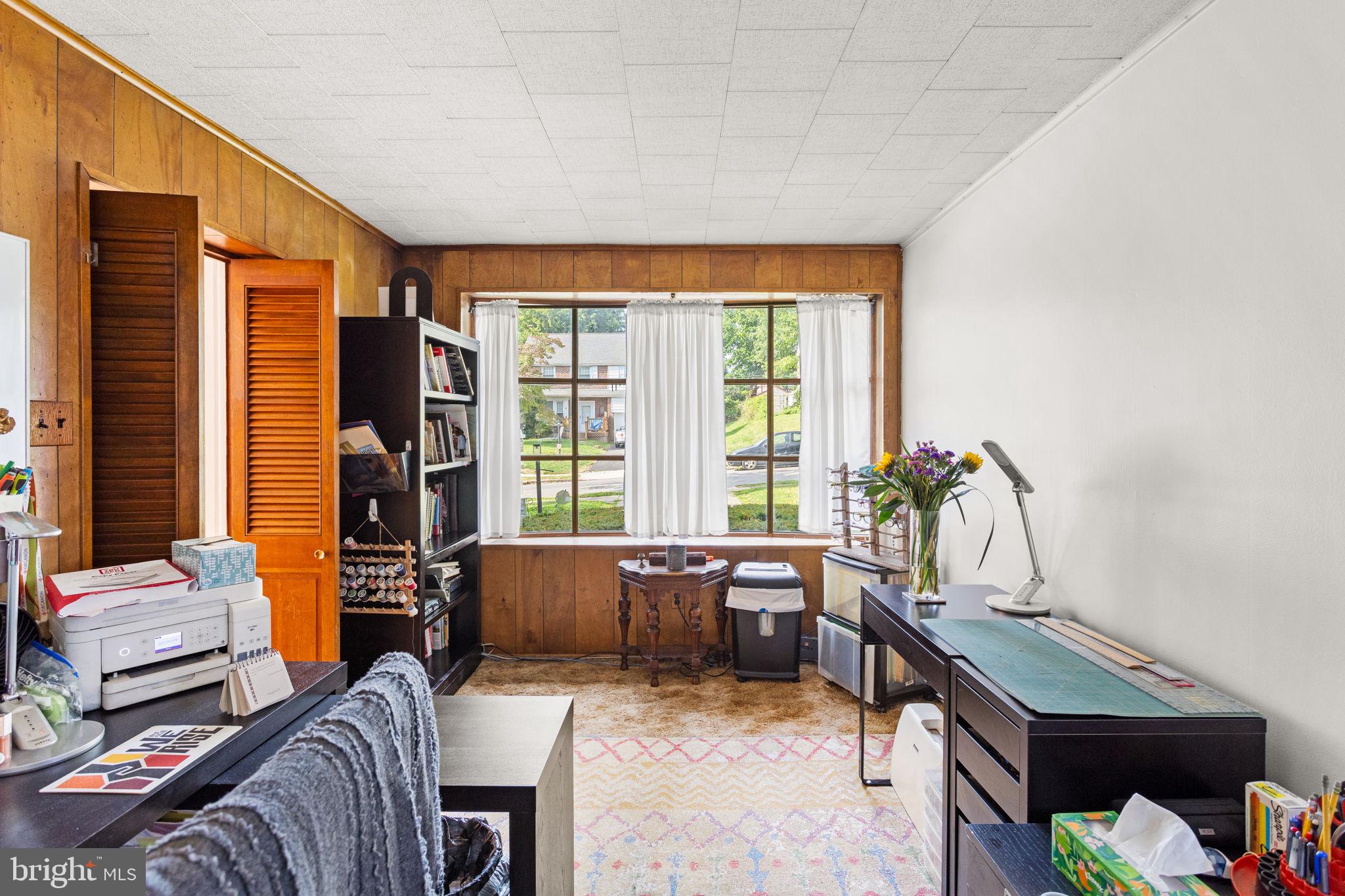 33 Dewey Rd