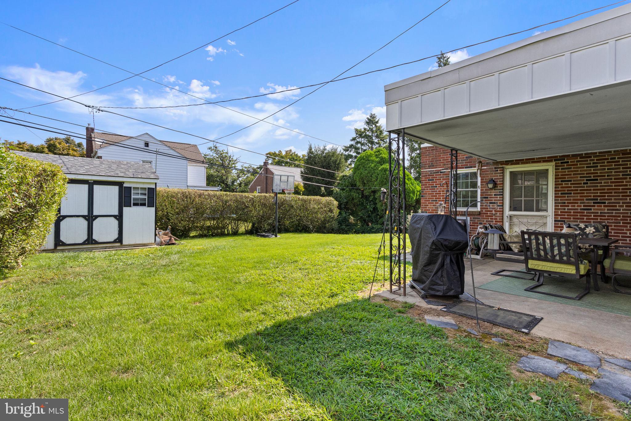 33 Dewey Rd