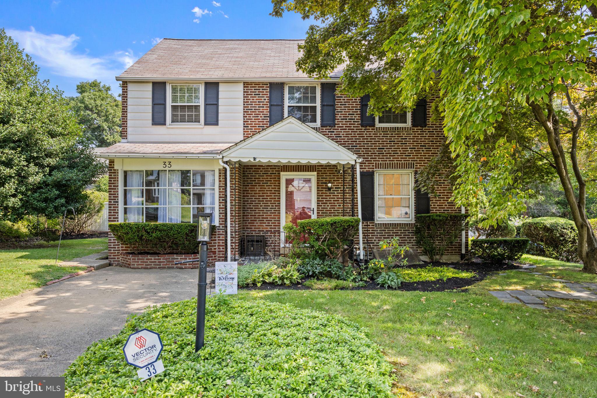 33 Dewey Rd