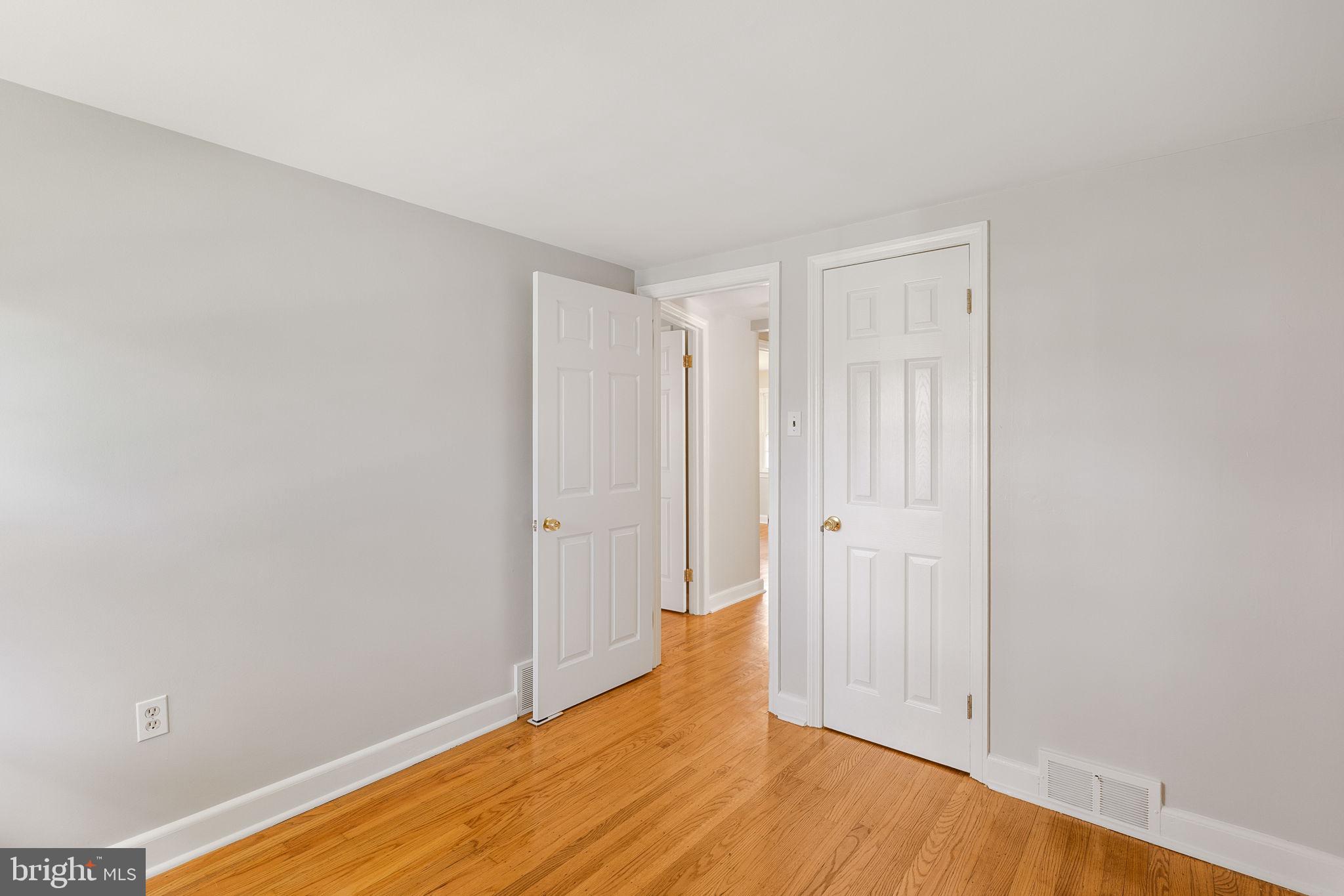 223 Cameron Rd