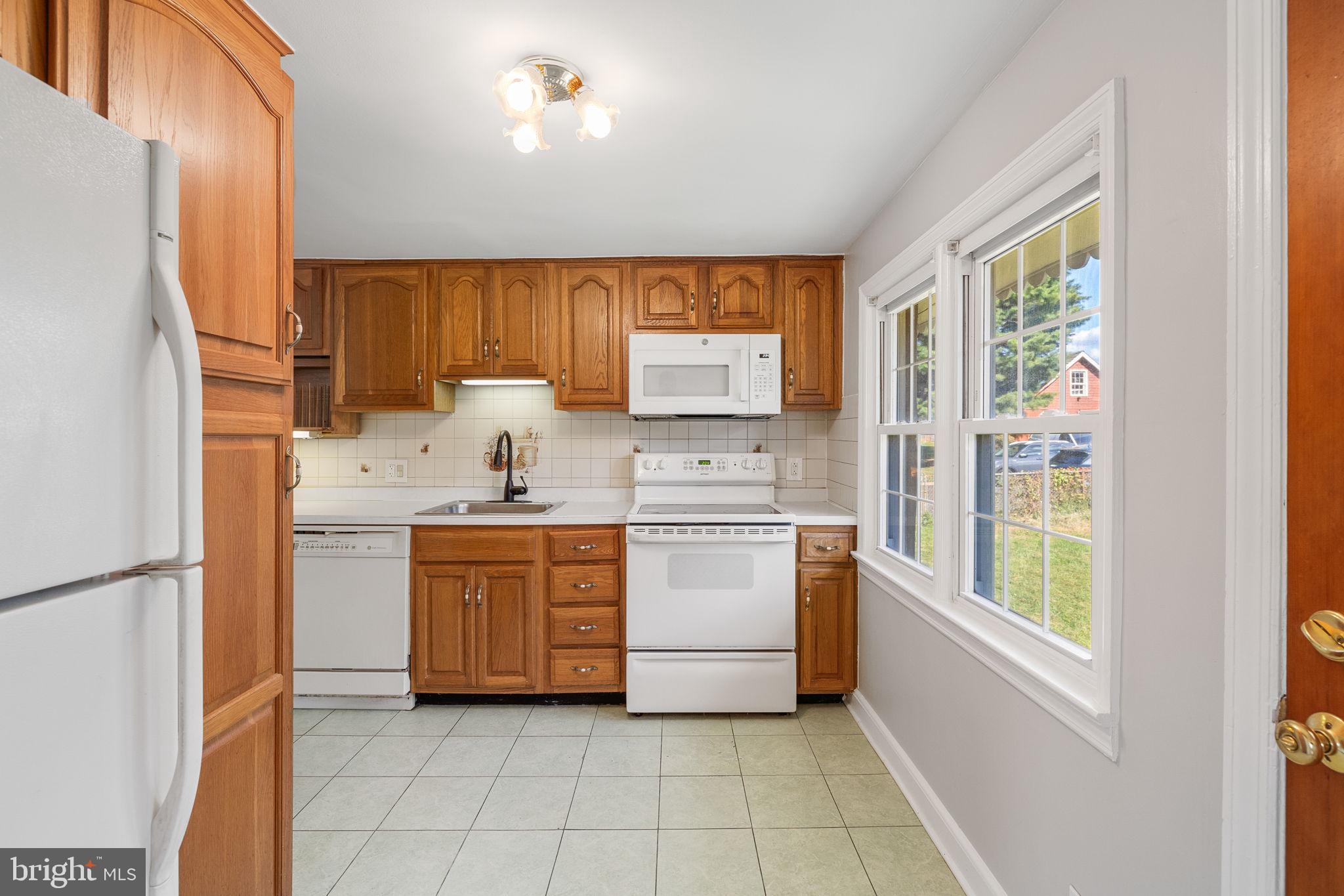 223 Cameron Rd