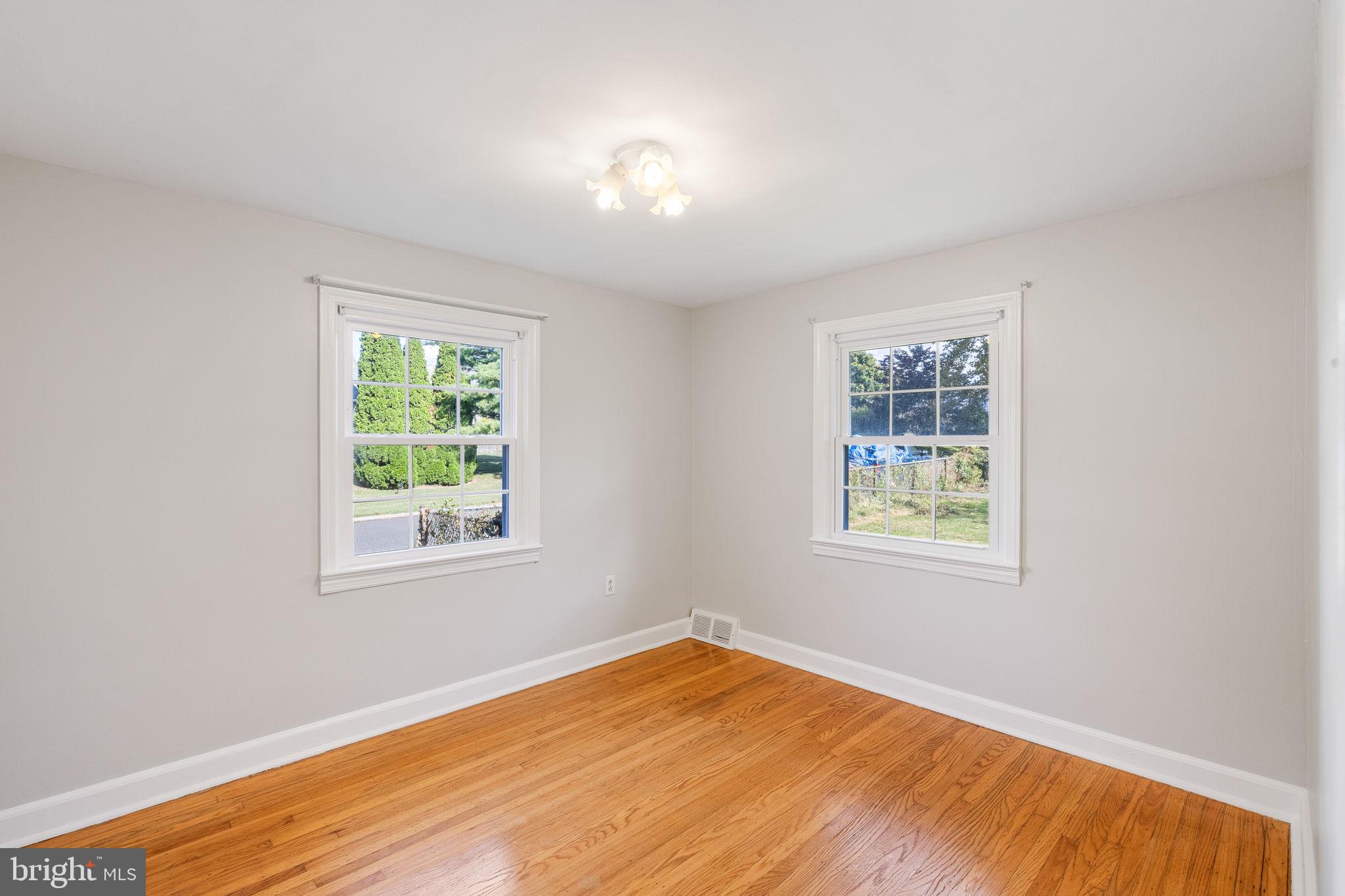 223 Cameron Rd
