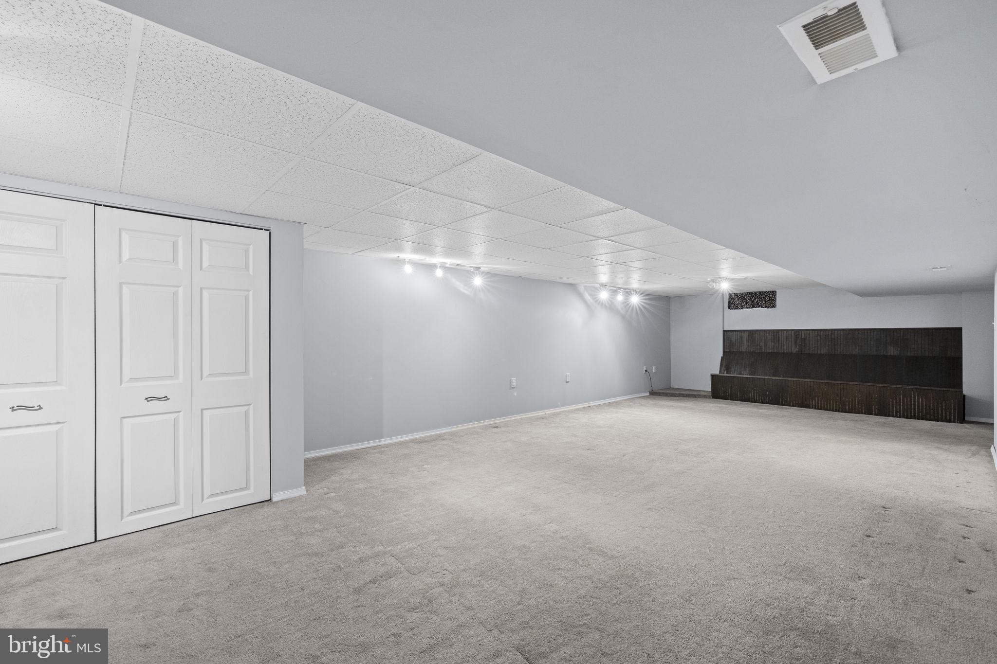 223 Cameron Rd
