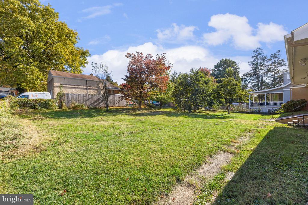 223 Cameron Rd