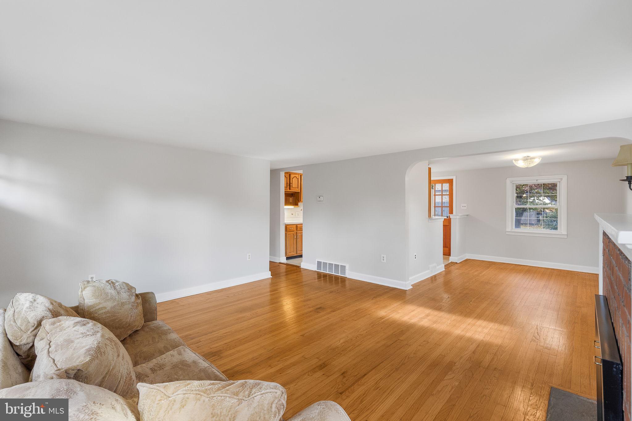 223 Cameron Rd