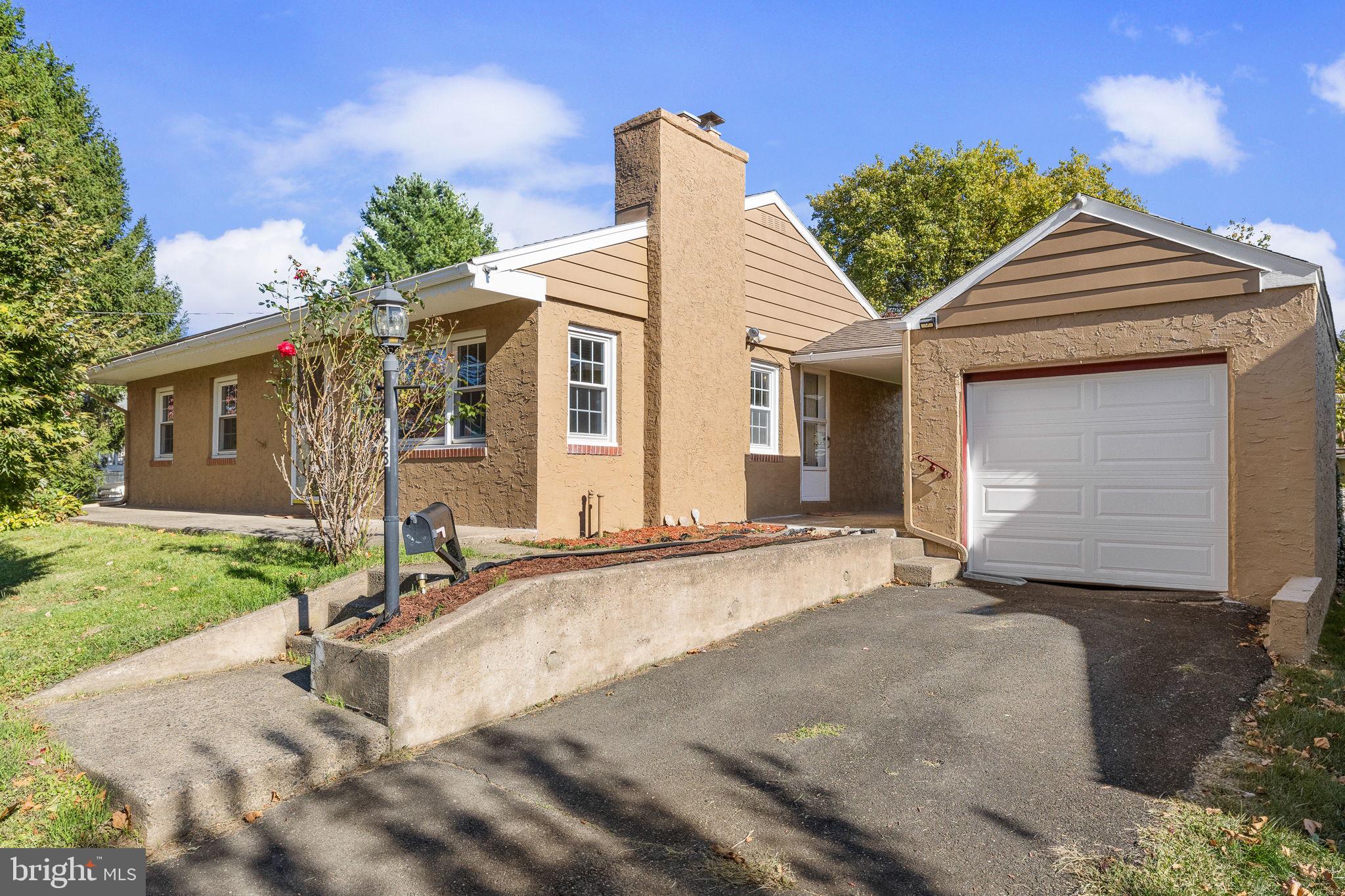 223 Cameron Rd
