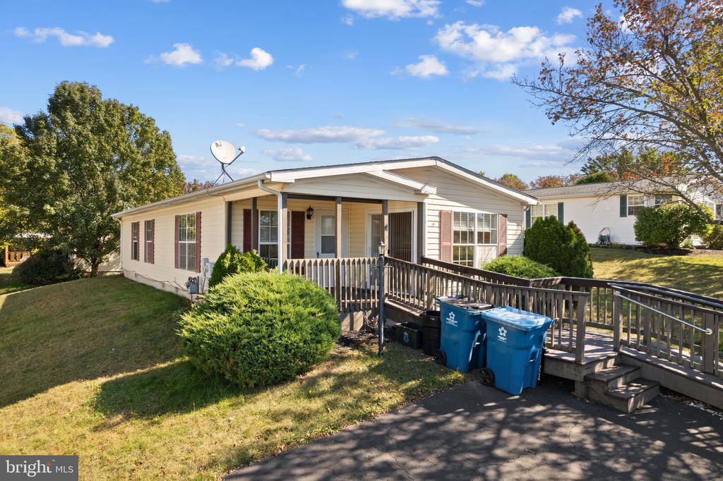 14 Oakplace Ct W