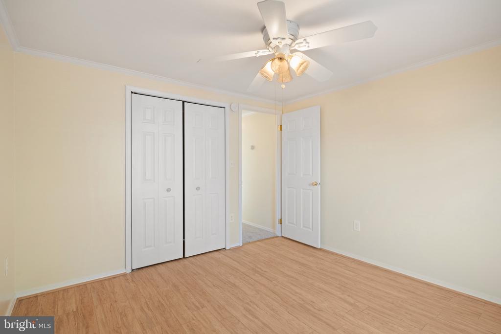 14 Oakplace Ct W