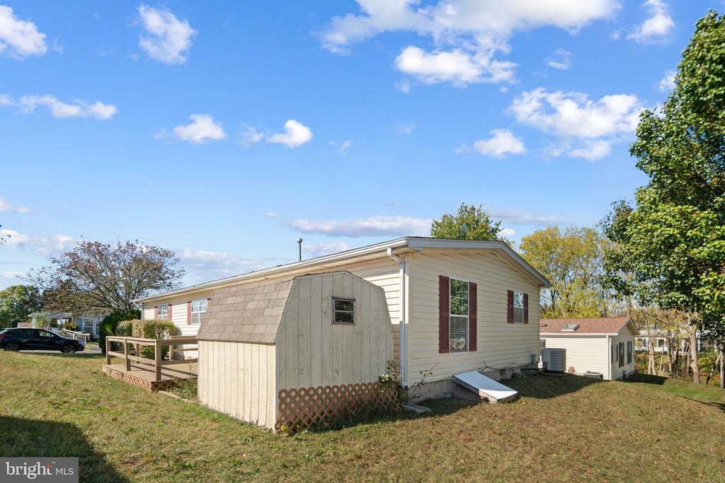 14 Oakplace Ct W