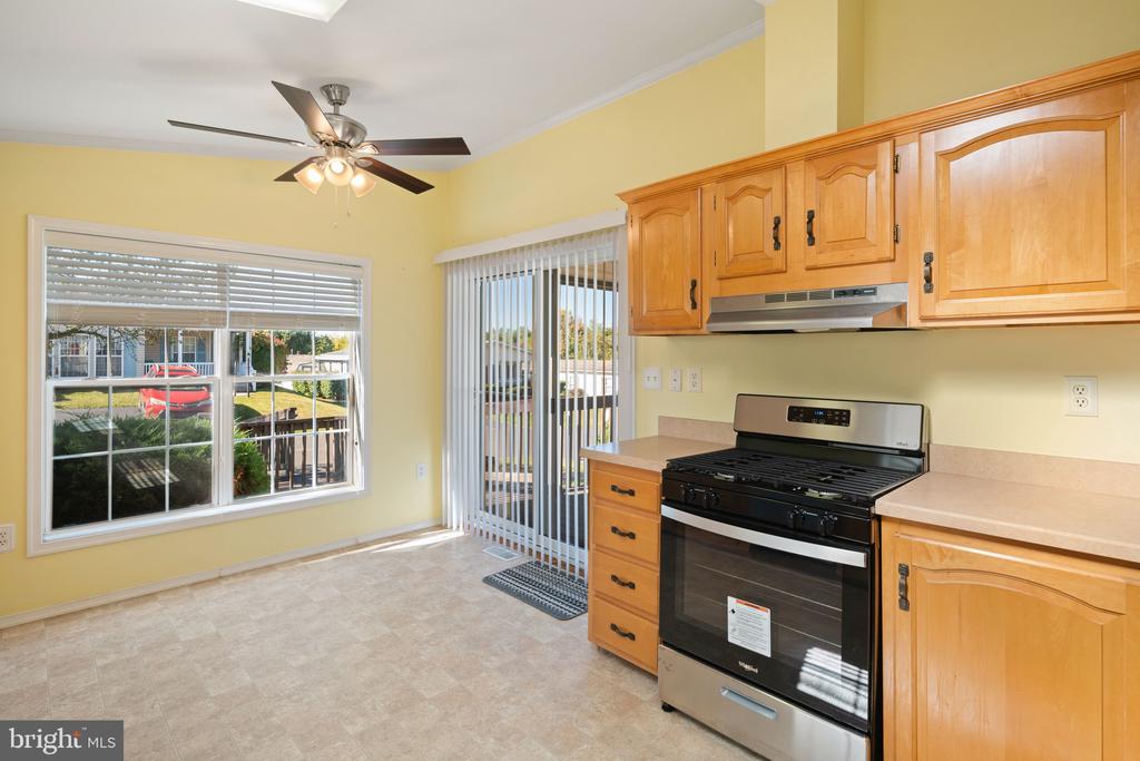 14 Oakplace Ct W