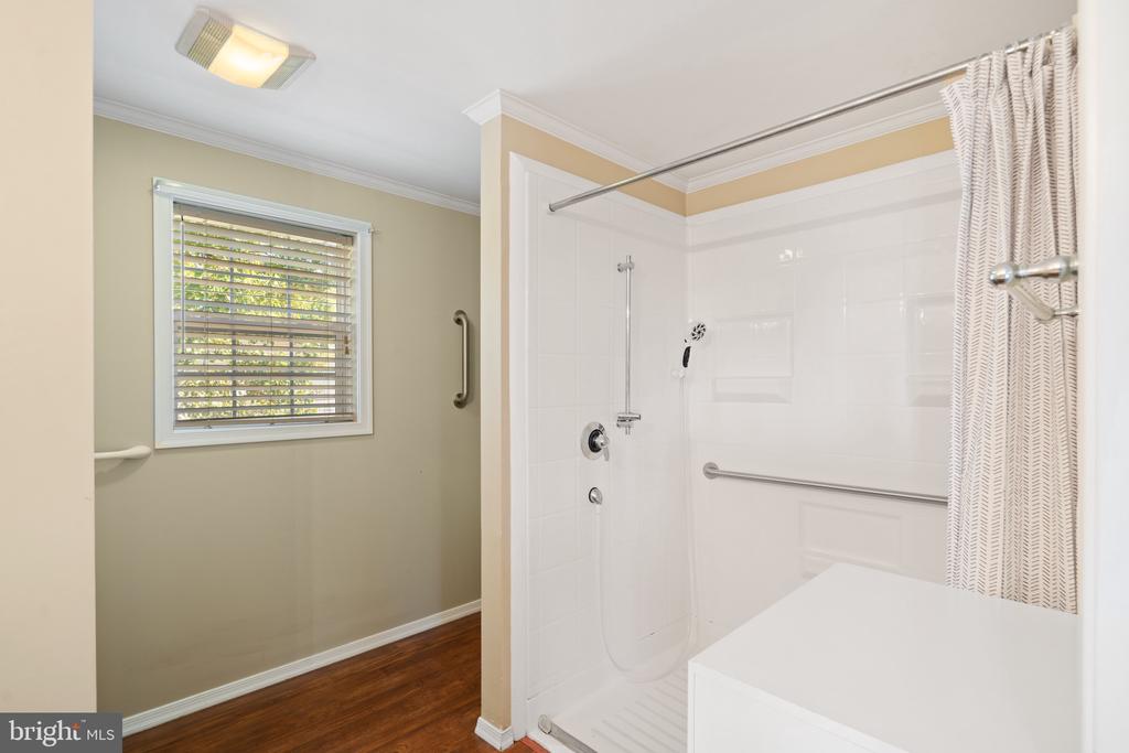 14 Oakplace Ct W