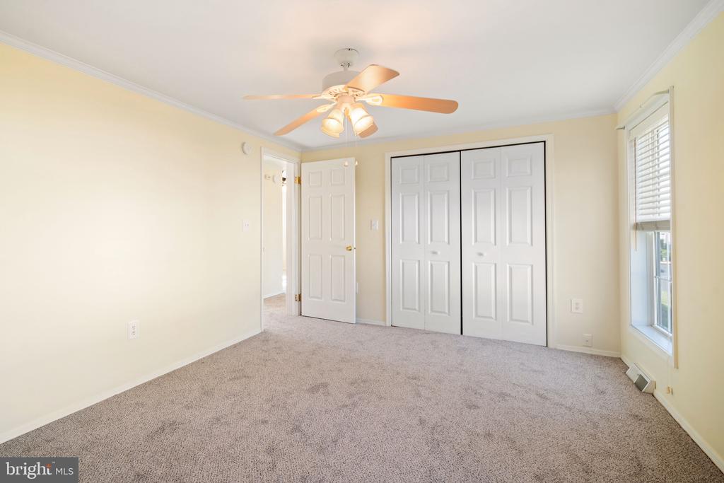 14 Oakplace Ct W