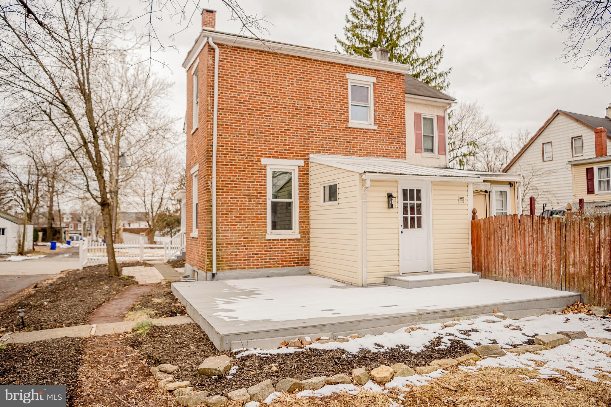 213 West St