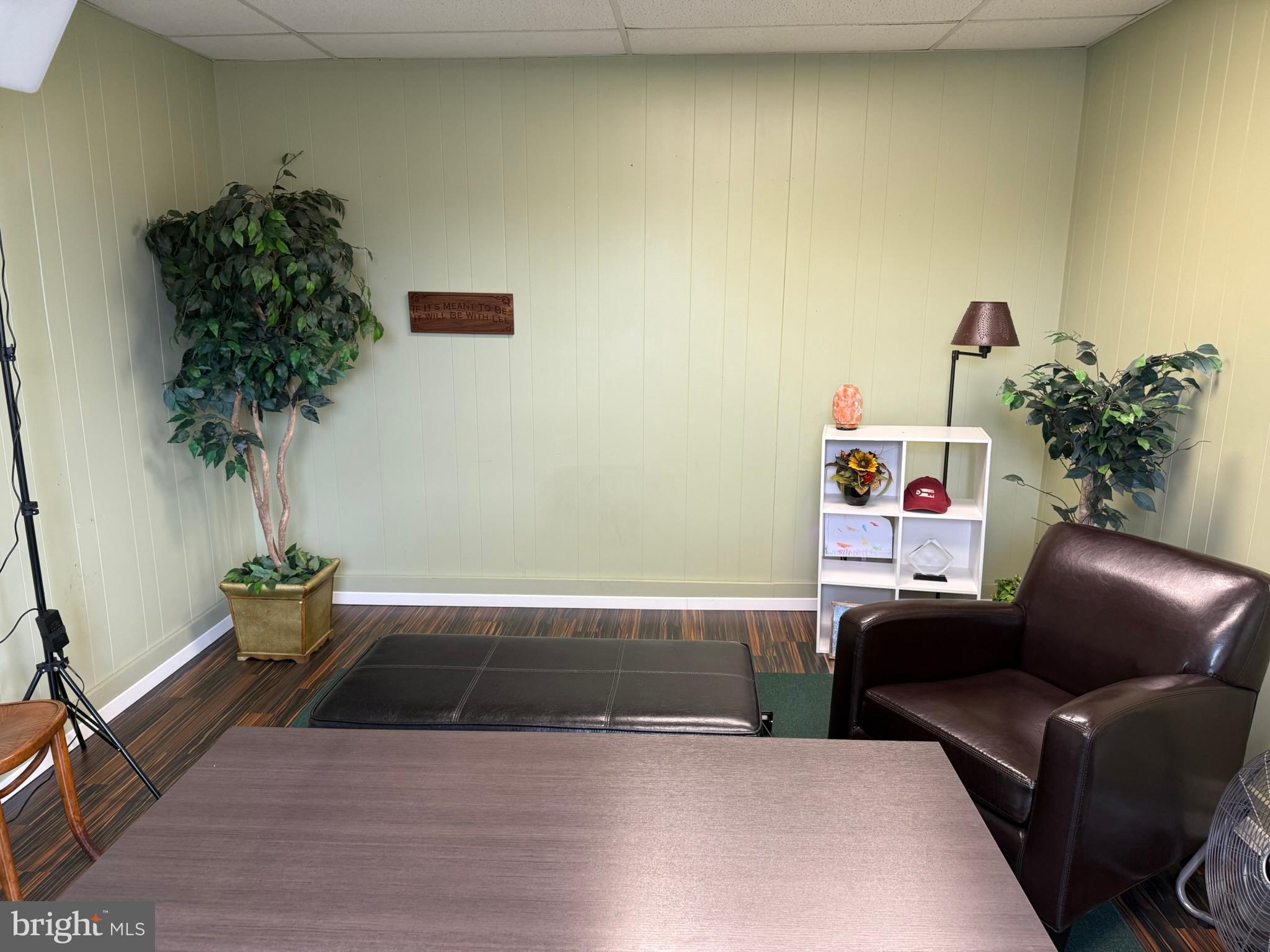 709 BETHLEHEM PIKE B