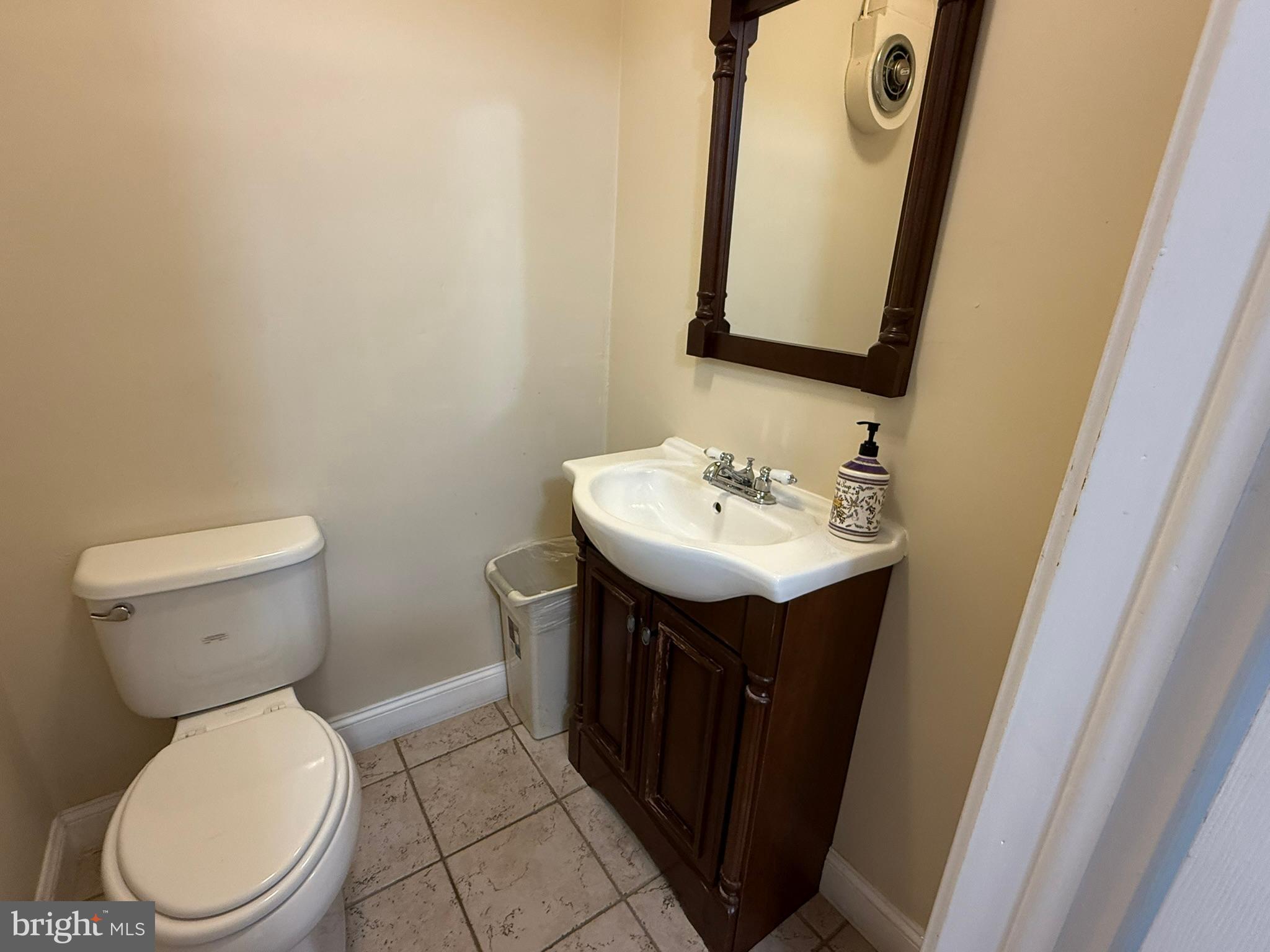 709 BETHLEHEM PIKE B