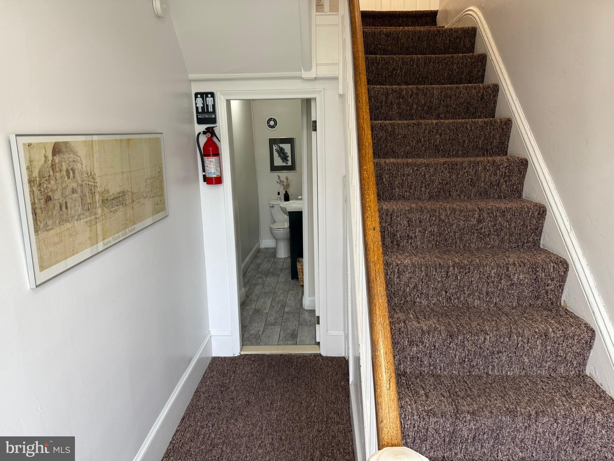 709 BETHLEHEM PIKE B