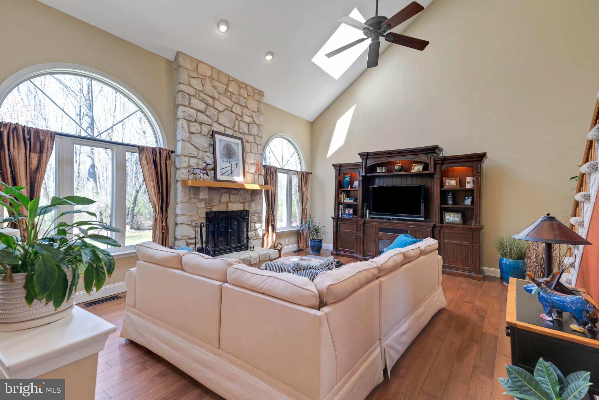 102 Major Ln