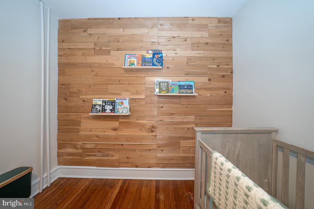142 E 14TH AVENUE
