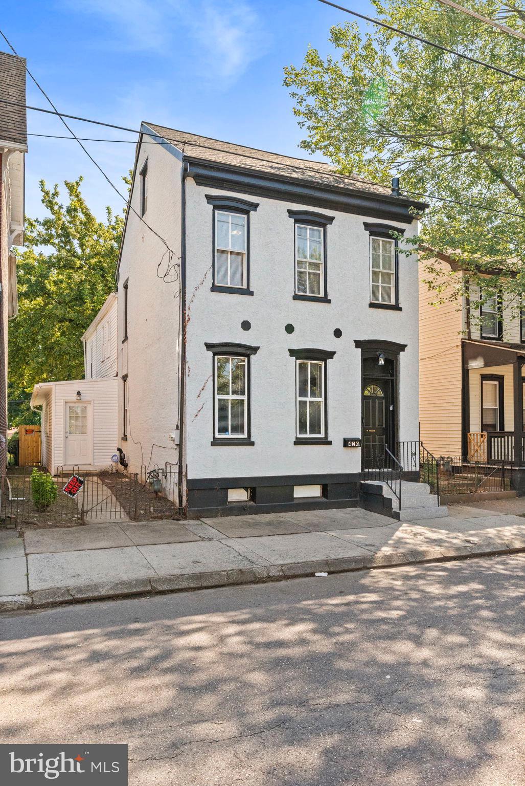 420 WALNUT STREET