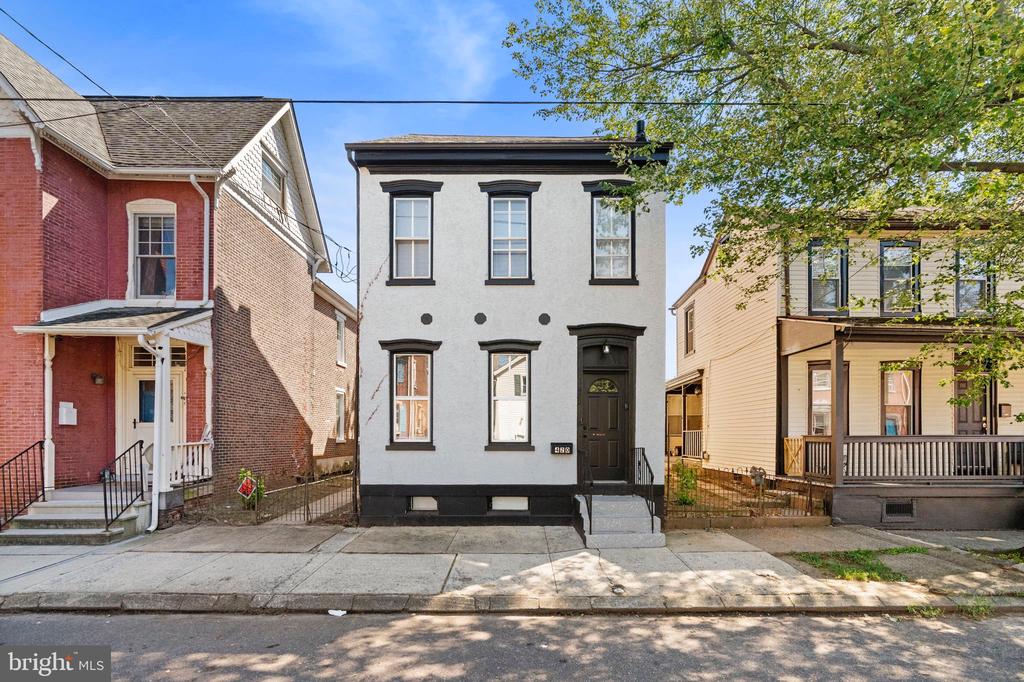 420 WALNUT STREET