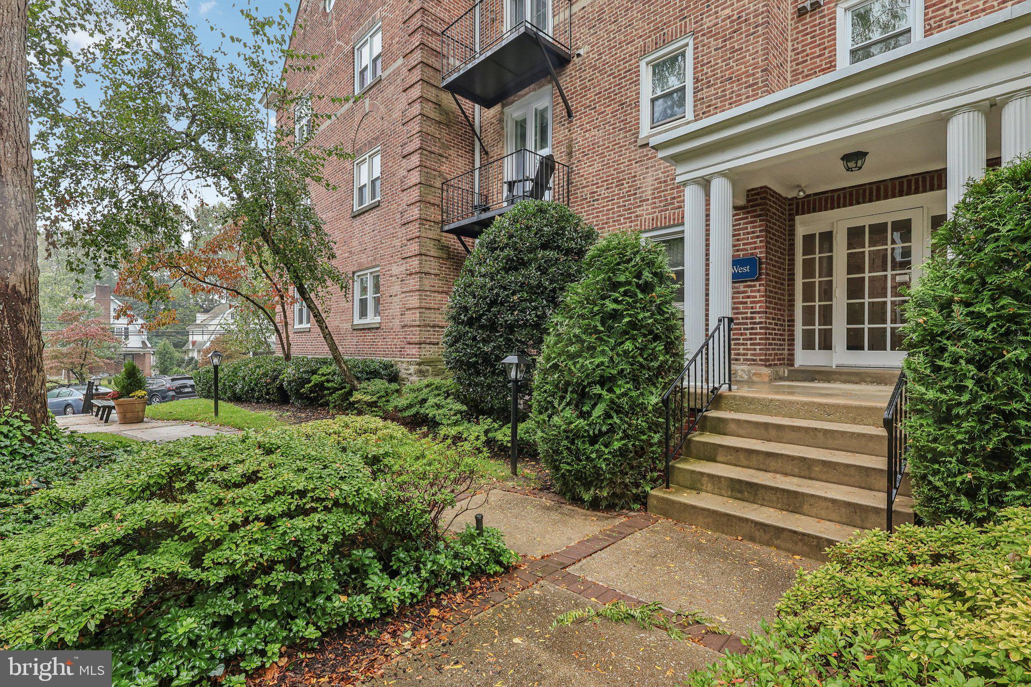 237 W MONTGOMERY AVENUE 2S
