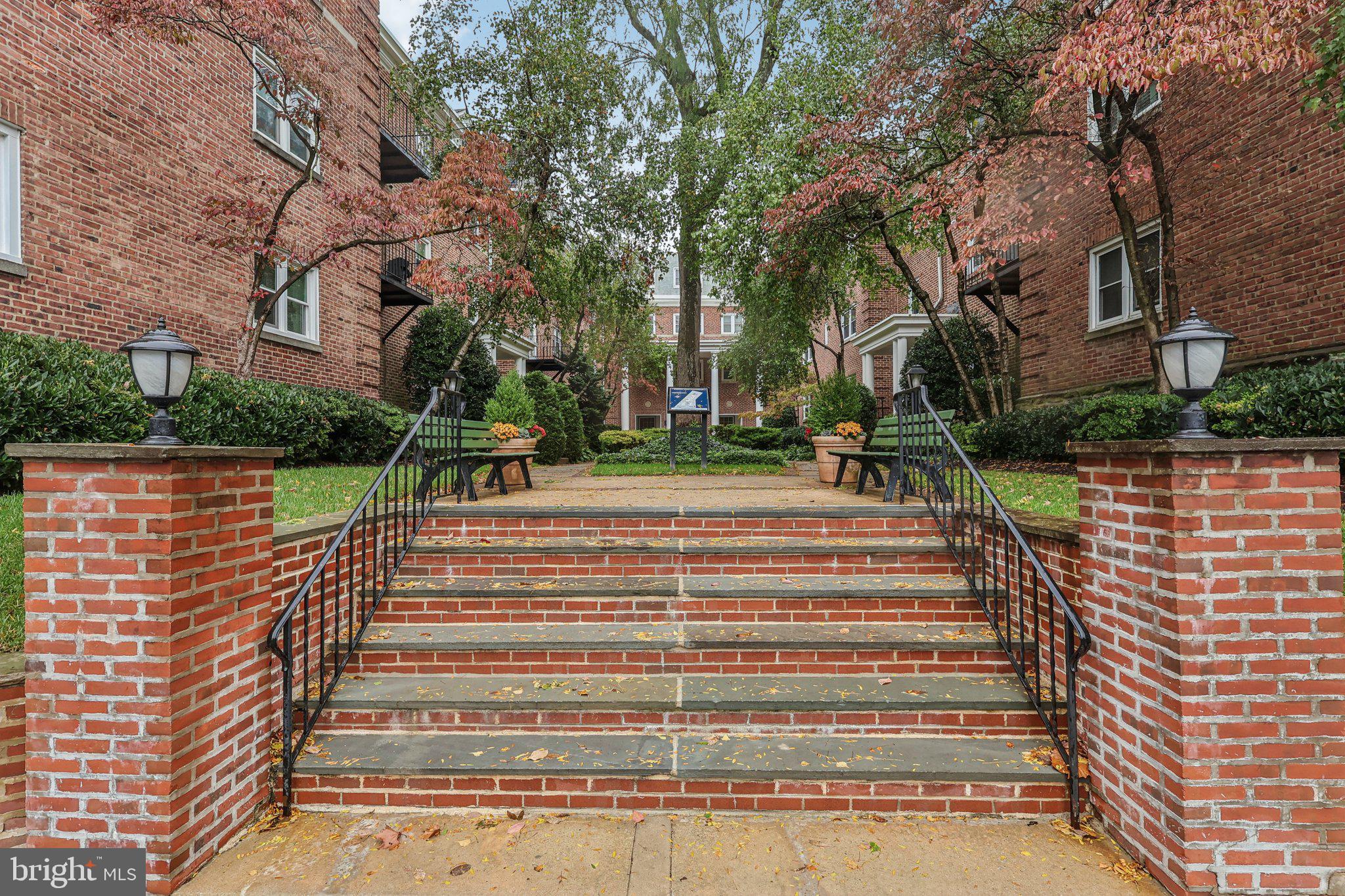 237 W MONTGOMERY AVENUE 2S