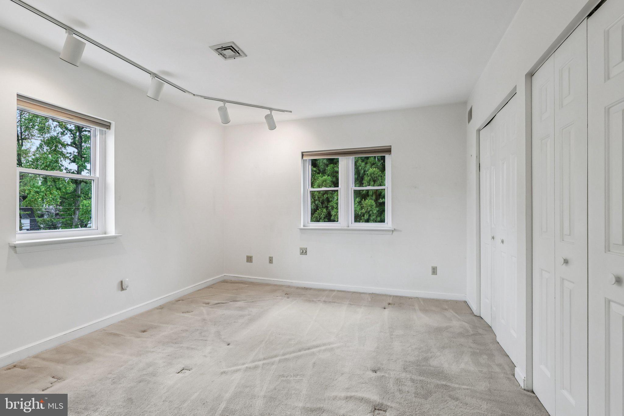 237 W MONTGOMERY AVENUE 2S