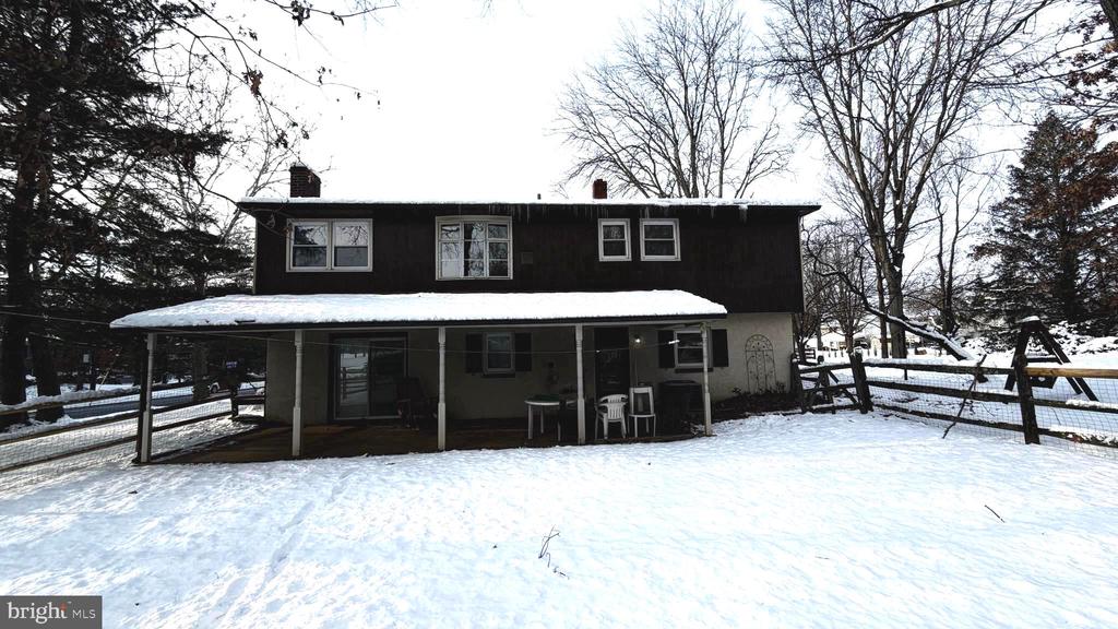 1402 HEARTH DRIVE