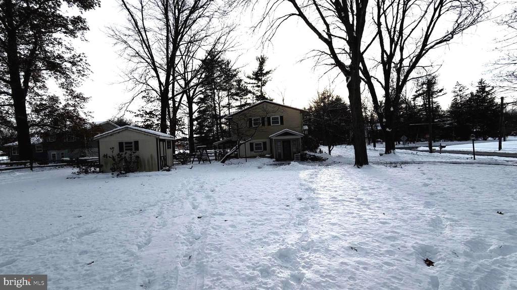 1402 HEARTH DRIVE