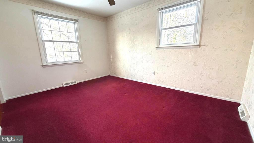 1402 HEARTH DRIVE