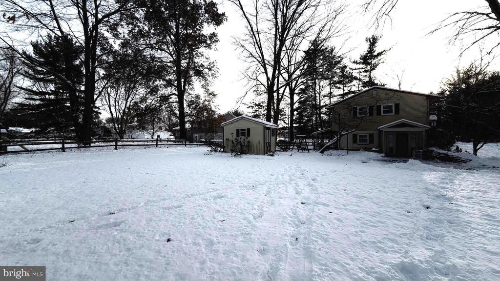 1402 HEARTH DRIVE