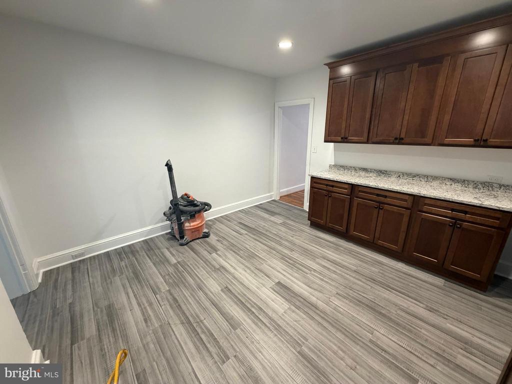 1206 GREEN STREET