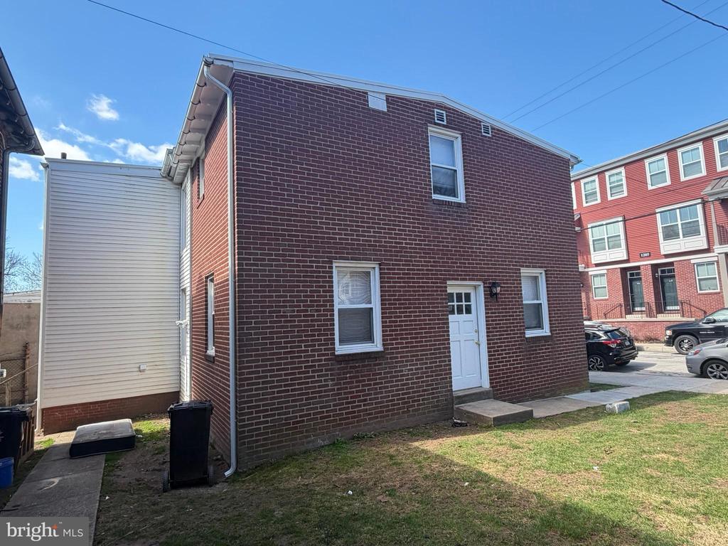 1206 GREEN STREET