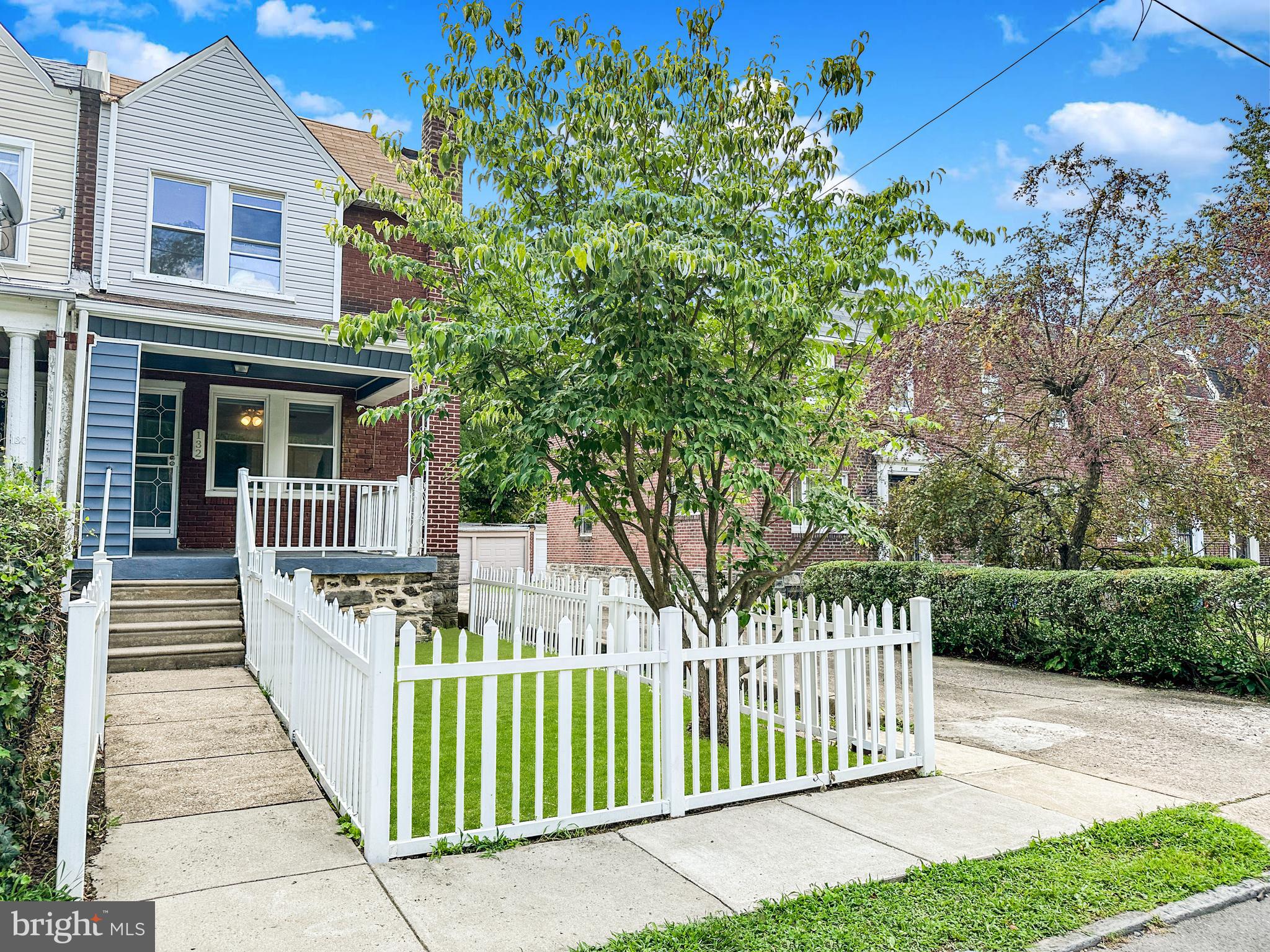 132 W Cliveden STREET