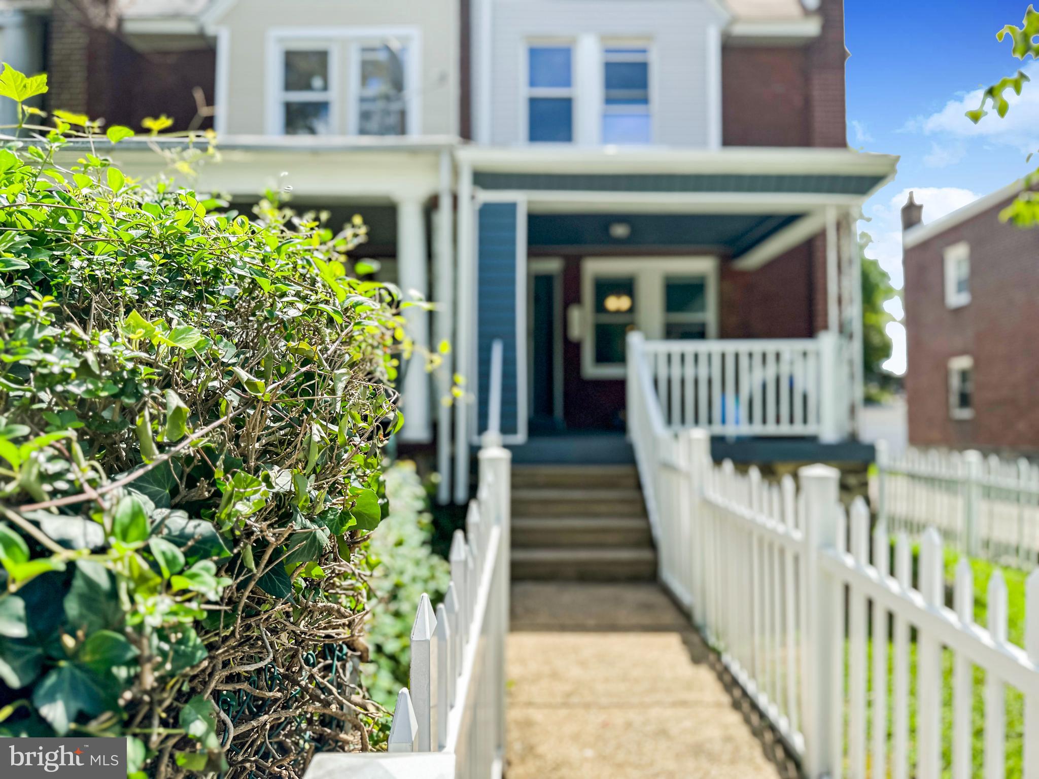 132 W Cliveden STREET