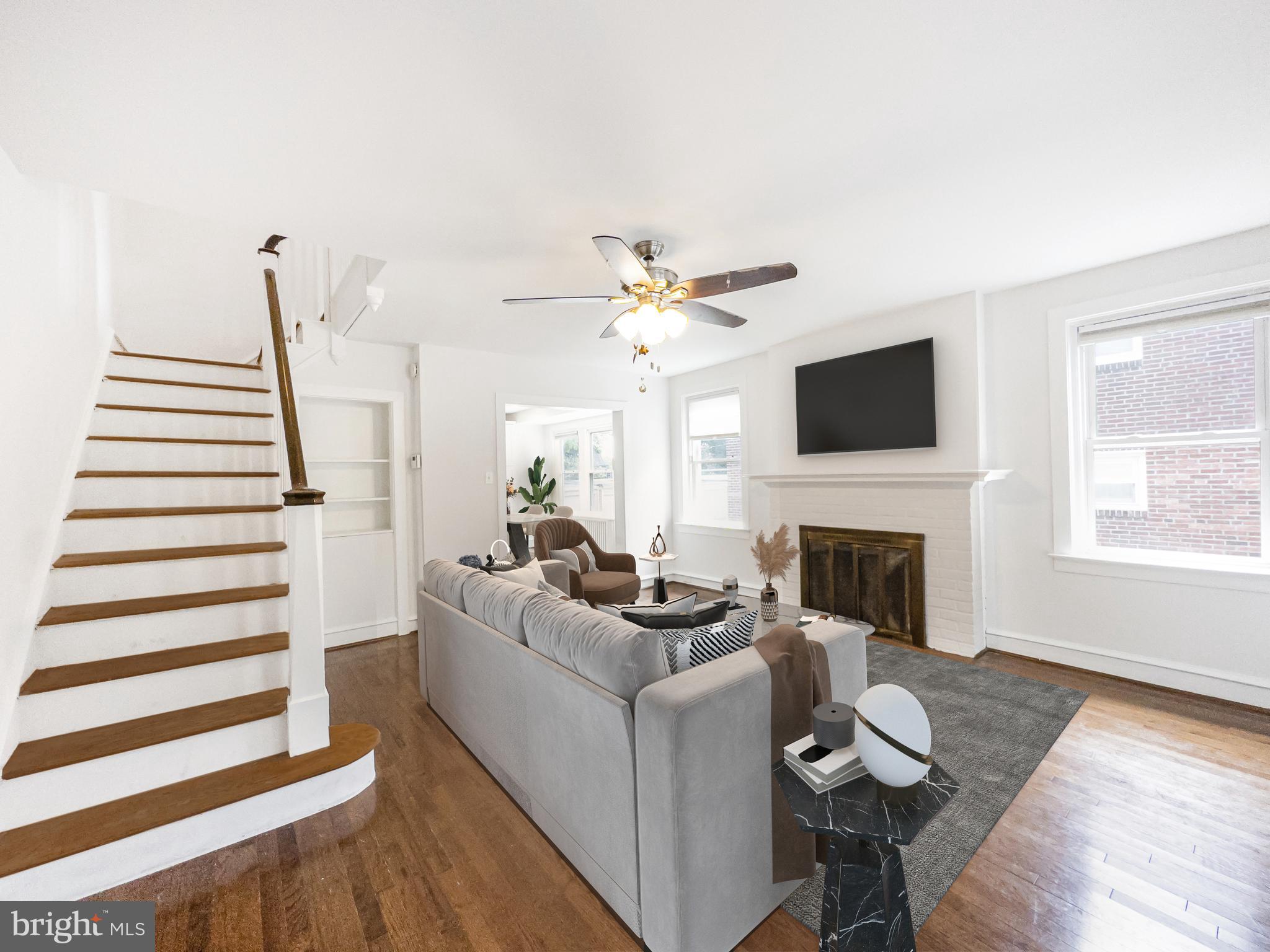 132 W Cliveden STREET
