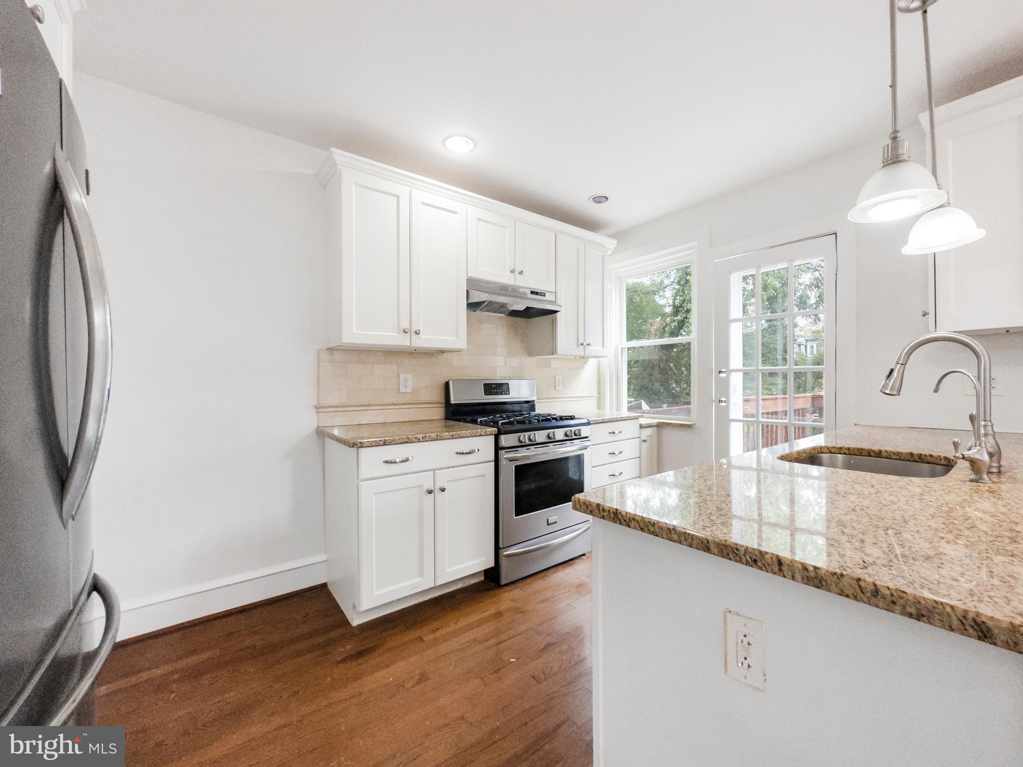 132 W Cliveden STREET