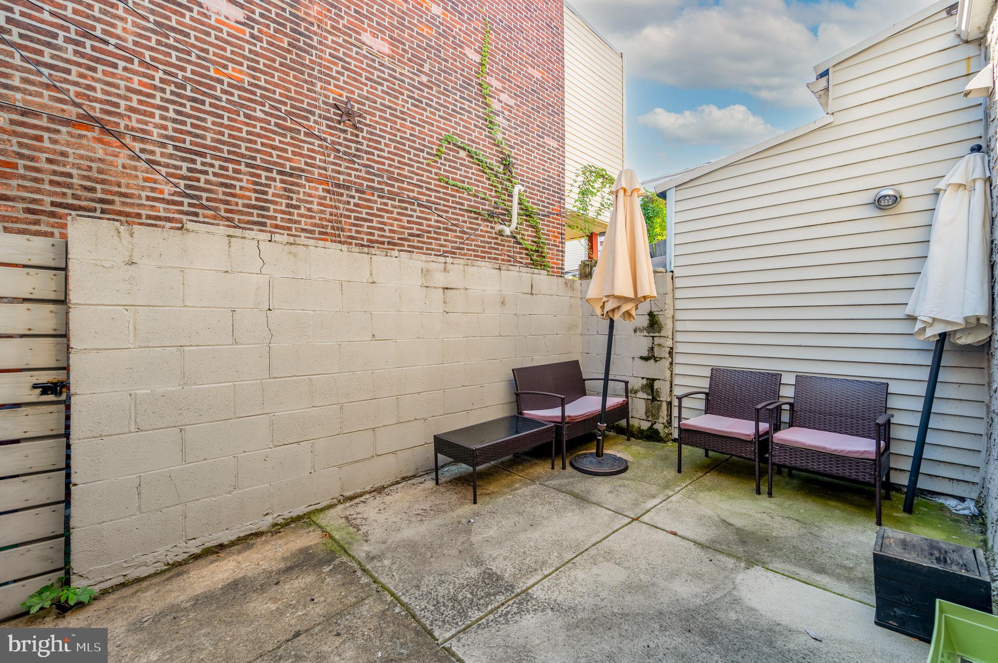 2131 S 5th STREET