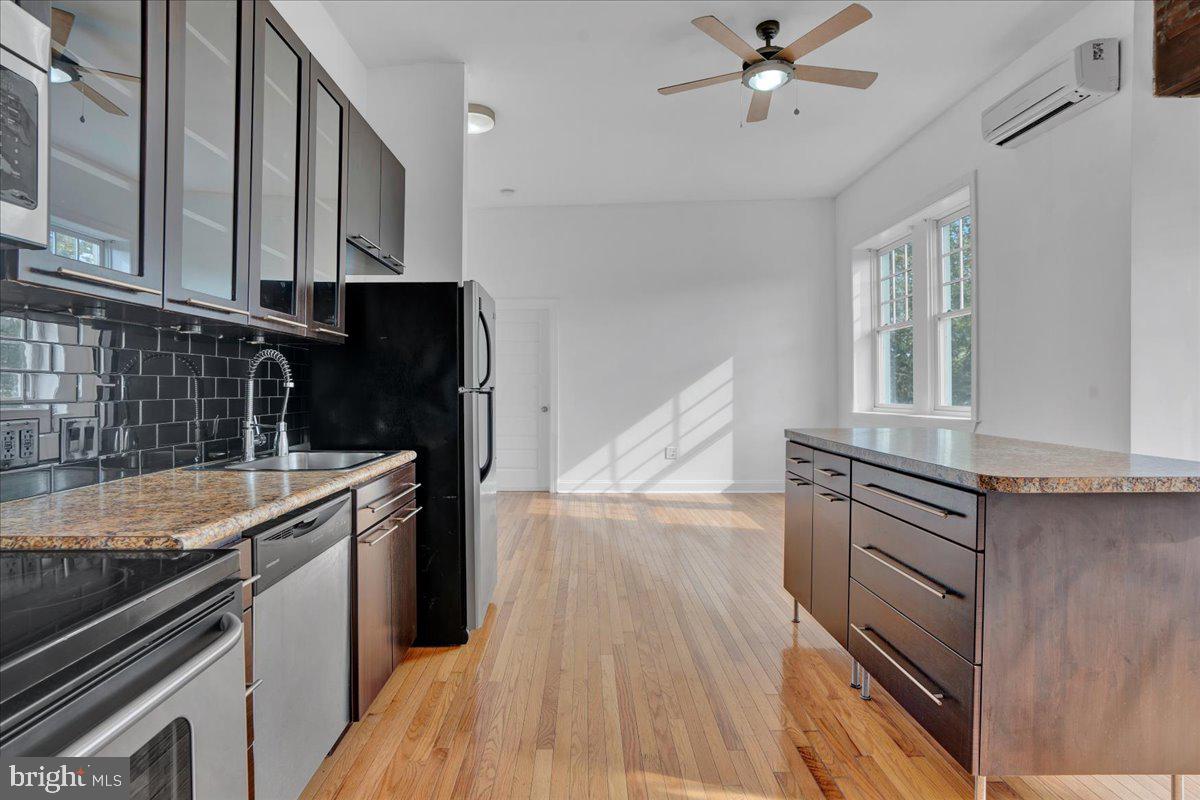 319 W CHELTEN AVENUE Unit: 410