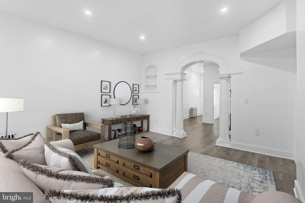 1610 W Erie Ave