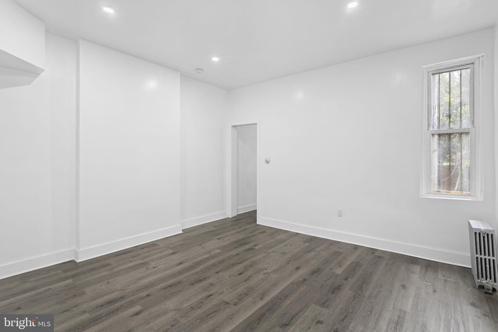 1610 W Erie Ave