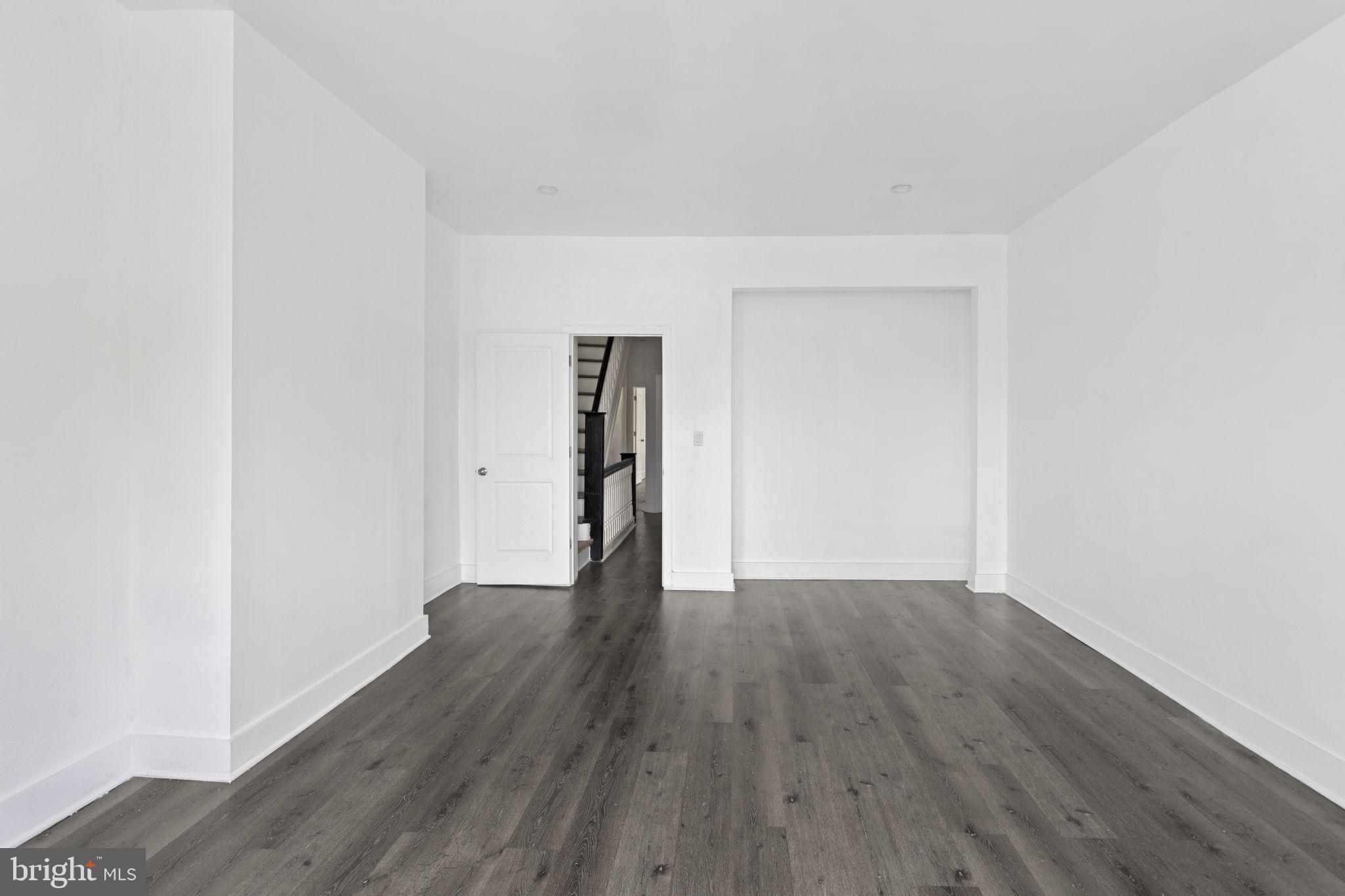 1610 W Erie Ave