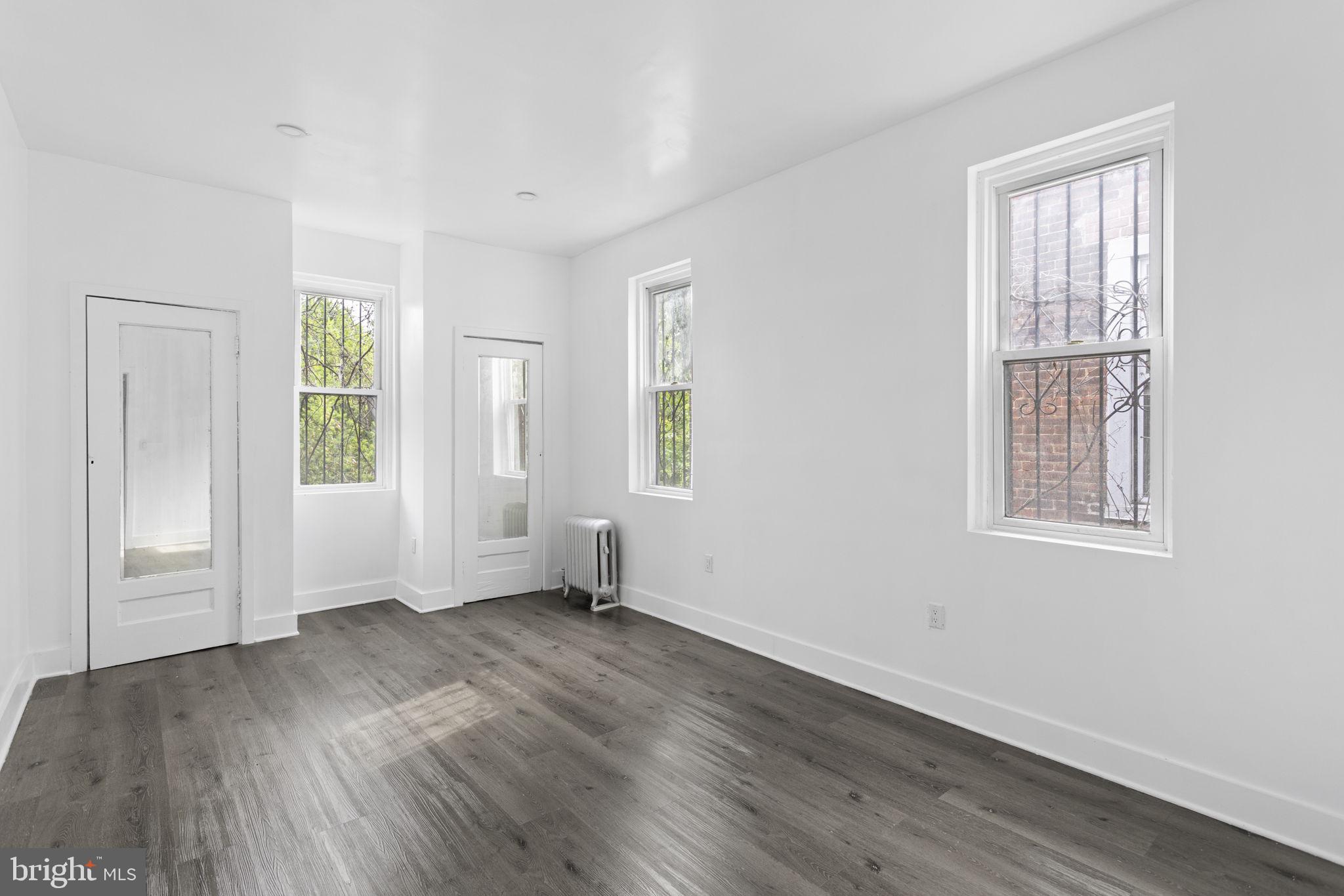 1610 W Erie Ave