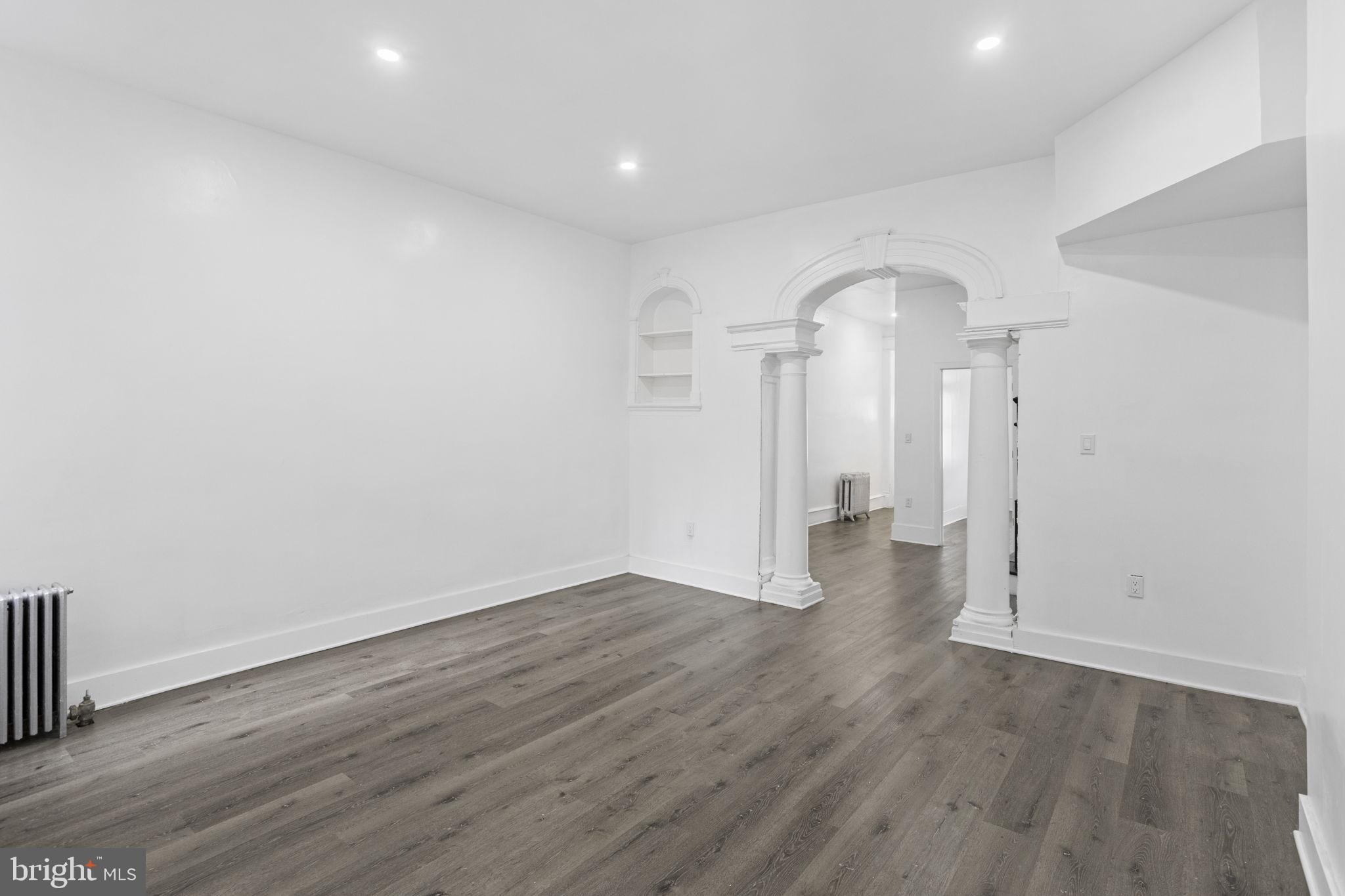1610 W Erie Ave