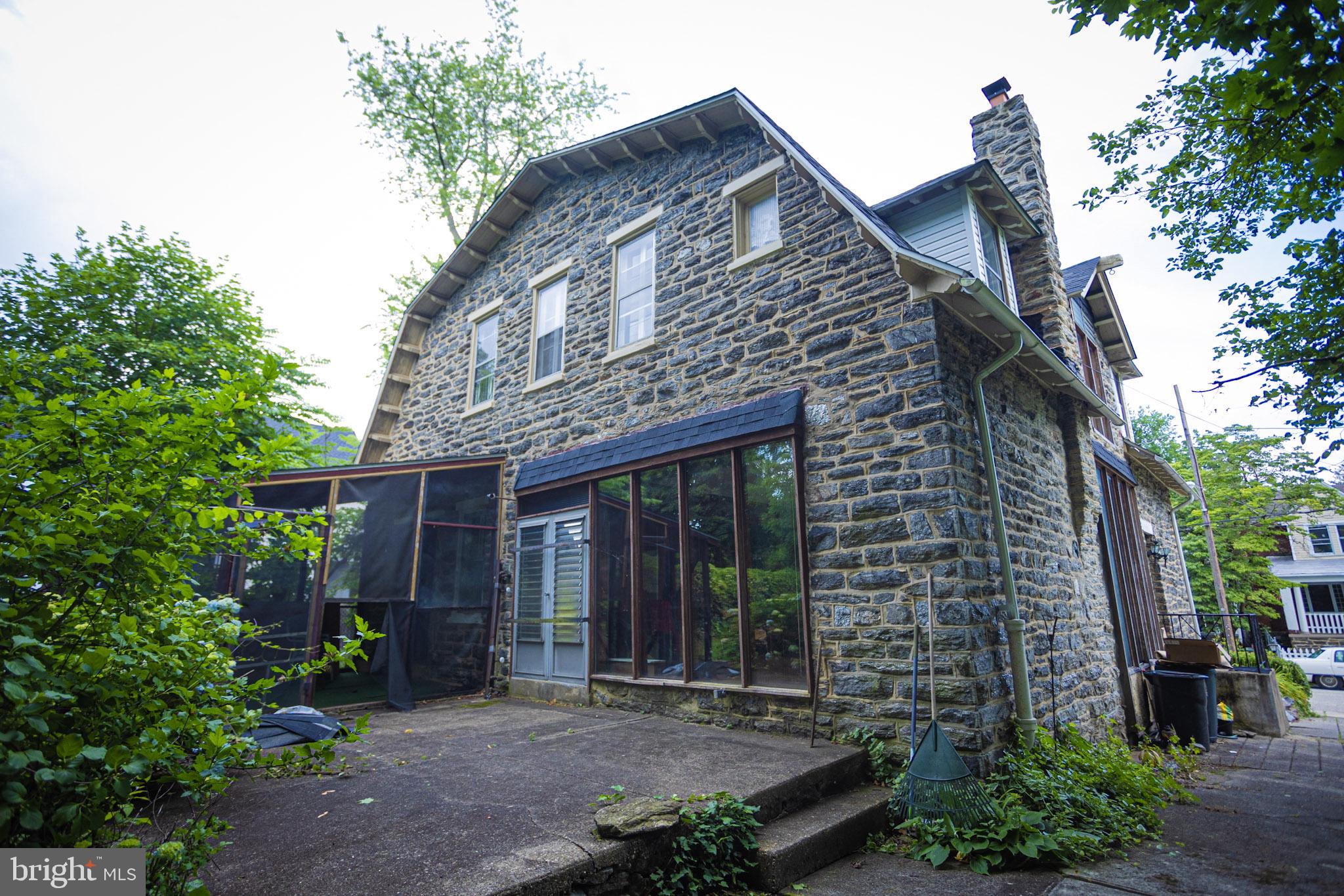 119 W Cliveden St