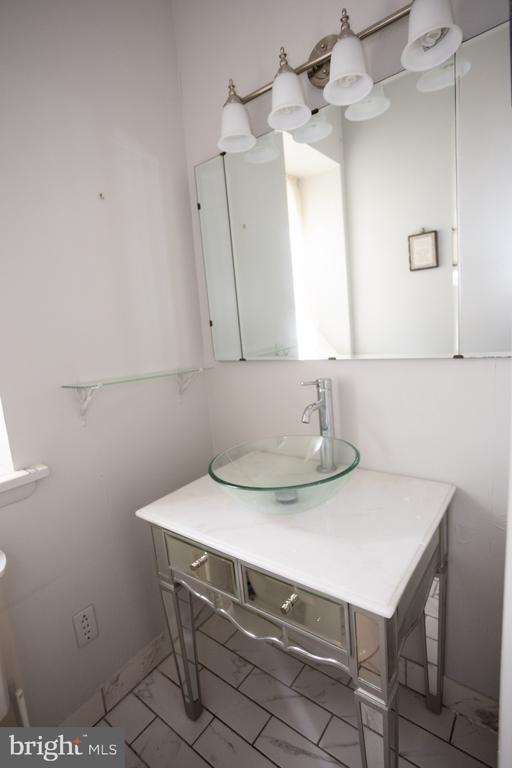 119 W Cliveden St