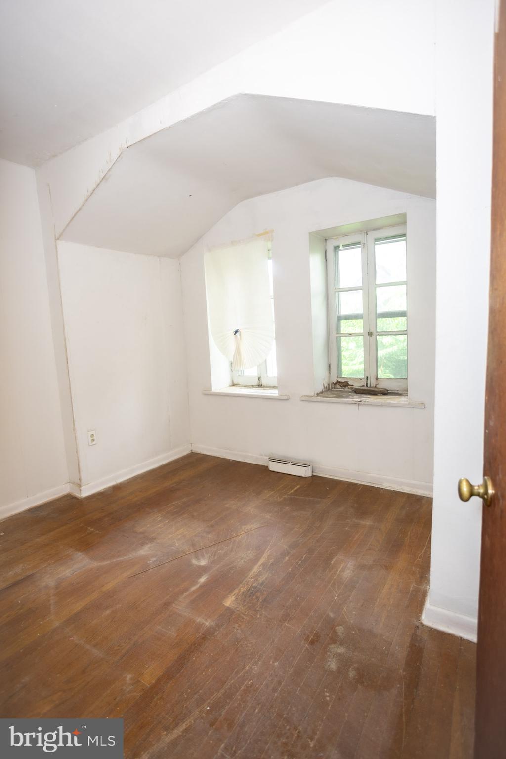 119 W Cliveden St